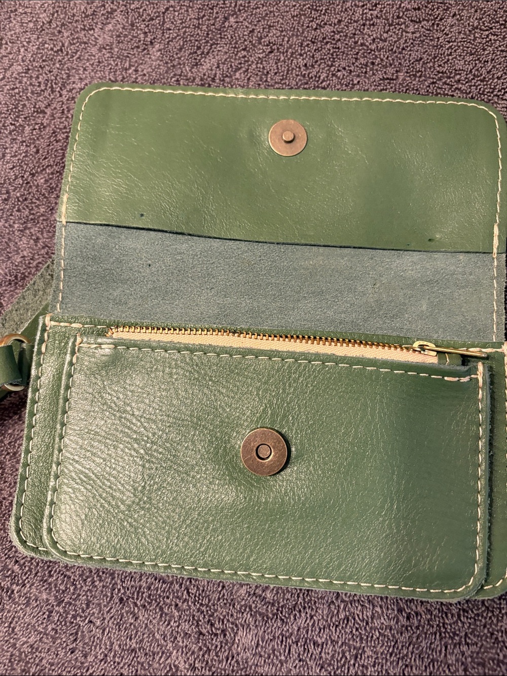 Portland Leather Green Leather Wristlet Clutch - Picture 5 of 5